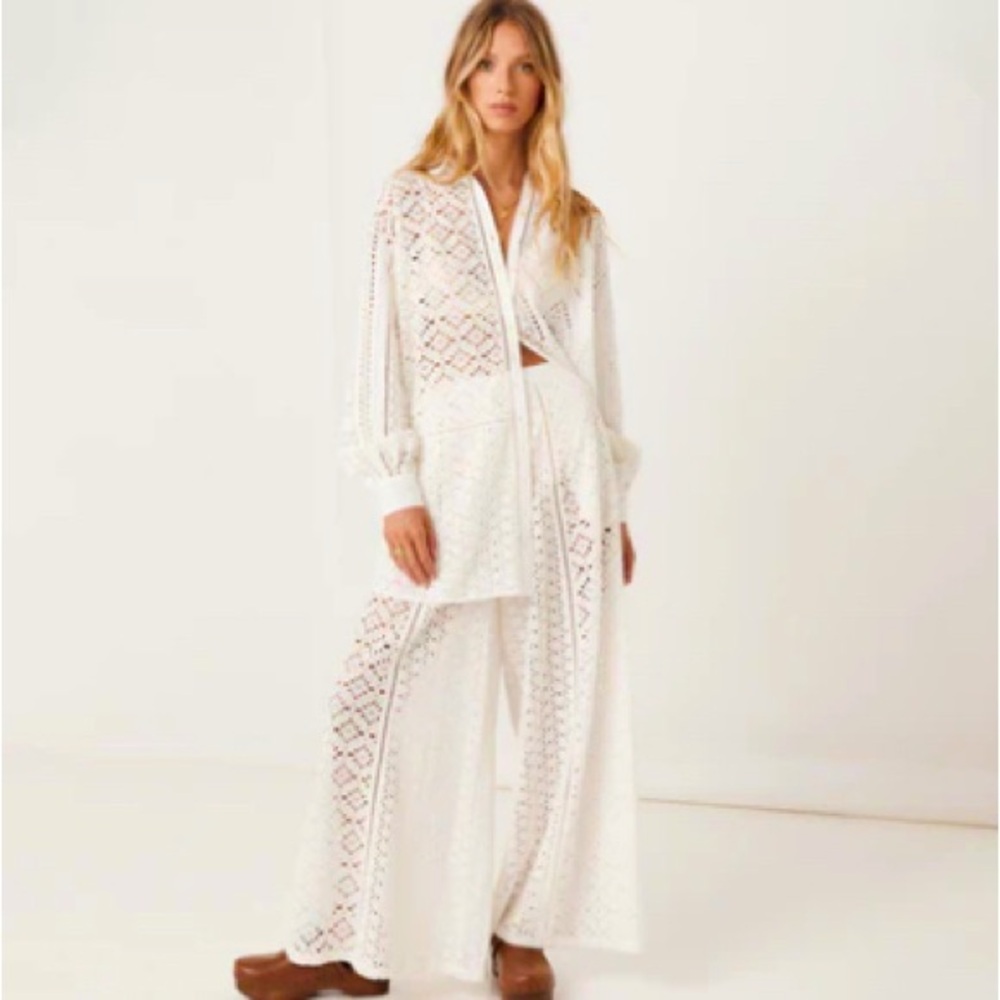SPELL ‘Lottie’ EUC Boho Organic Cotton Lace Pant in White. Size L. 🌞